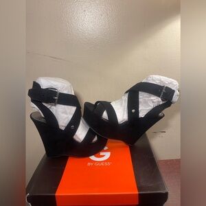 GUESS PLATFORM WEDGE SANDALS